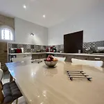 Maison Rénovée 2024 à 2 Pas De La – 8 Couchages, Wifi, Terrasse, Proche Pistes Cyclables - Fr-1-246a-283 *