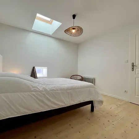 Maison Rénovée 2024 à 2 Pas De La – 8 Couchages, Wifi, Terrasse, Proche Pistes Cyclables - Fr-1-246a-283 Сasa de vacaciones *