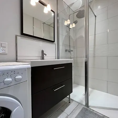 Maison Rénovée 2024 à 2 Pas De La – 8 Couchages, Wifi, Terrasse, Proche Pistes Cyclables - Fr-1-246a-283 Сasa de vacaciones