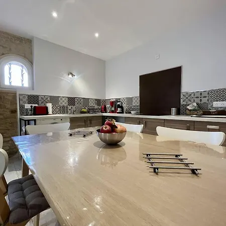 Maison Rénovée 2024 à 2 Pas De La – 8 Couchages, Wifi, Terrasse, Proche Pistes Cyclables - Fr-1-246a-283 *