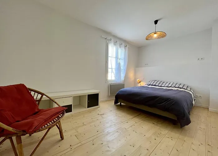 Maison Rénovée 2024 à 2 Pas De La – 8 Couchages, Wifi, Terrasse, Proche Pistes Cyclables - Fr-1-246a-283 * Dolus d'Oléron