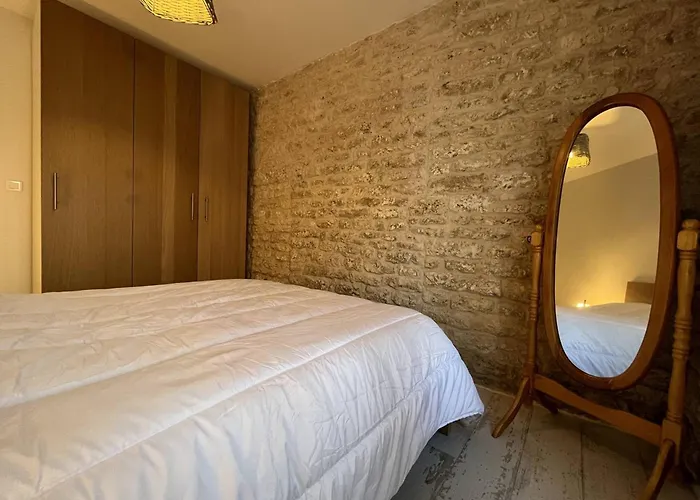 Maison Rénovée 2024 à 2 Pas De La – 8 Couchages, Wifi, Terrasse, Proche Pistes Cyclables - Fr-1-246a-283 *