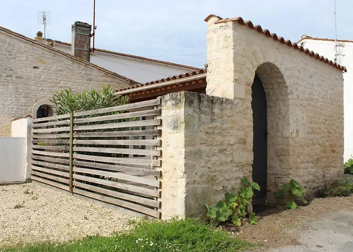 Сasa de vacaciones Maison Rénovée 2024 à 2 Pas De La – 8 Couchages, Wifi, Terrasse, Proche Pistes Cyclables - Fr-1-246a-283 Dolus d'Oléron