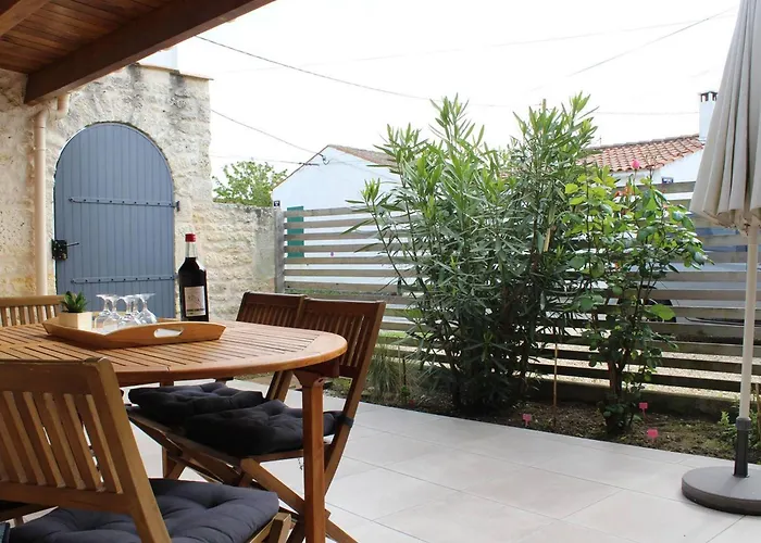 Maison Rénovée 2024 à 2 Pas De La – 8 Couchages, Wifi, Terrasse, Proche Pistes Cyclables - Fr-1-246a-283 *